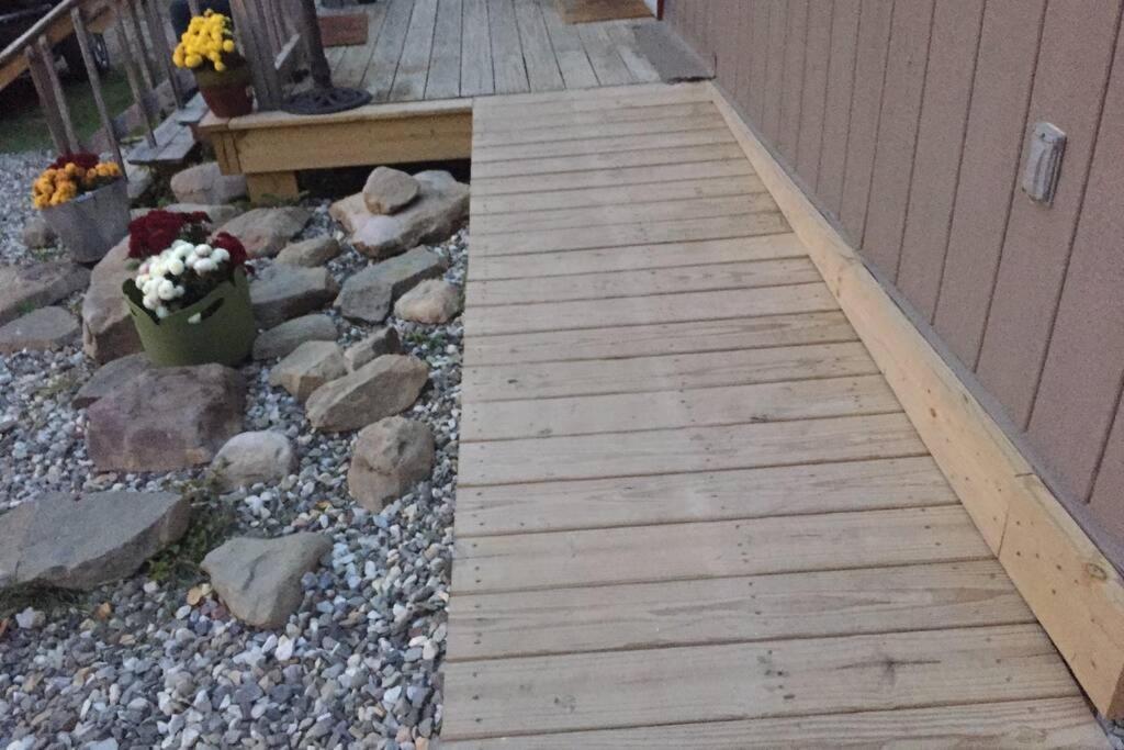 Roscoe Cottage Pet Friendly Экстерьер фото